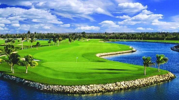 Best Golf In the Cayman Islands