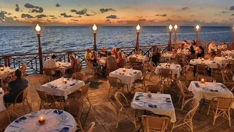 best places to eat in cayman islands